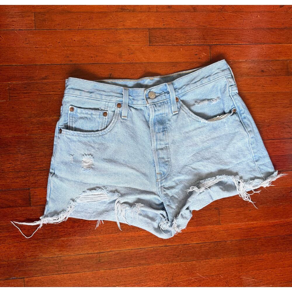 Levi's Light Wash Frayed 501 Short Button Front Shorts Small Med 28 Summer